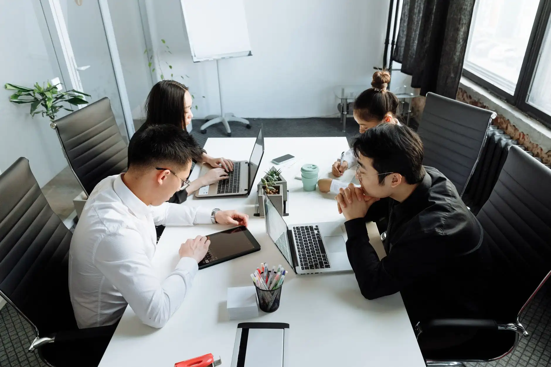 电子秤厂家解析：工业衡器与人体秤的核心传感器技术差异